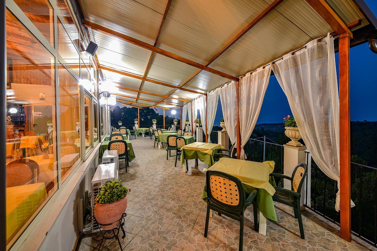 Albergo Godenizzo Peschici Exteriér fotografie